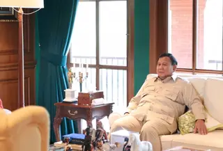 Presiden Prabowo Subianto melakukan pertemuan dengan Menteri Luar Negeri (Menlu) Singapura, Vivian Balakrishnan di Hambalang, Jawa Barat, Rabu (28/10/2026). (Foto: Youtube Sekretariat Presiden).