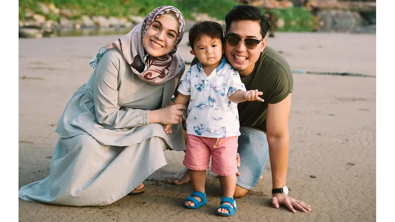 [Bintang] Nycta Gina dan Rizky Kinos