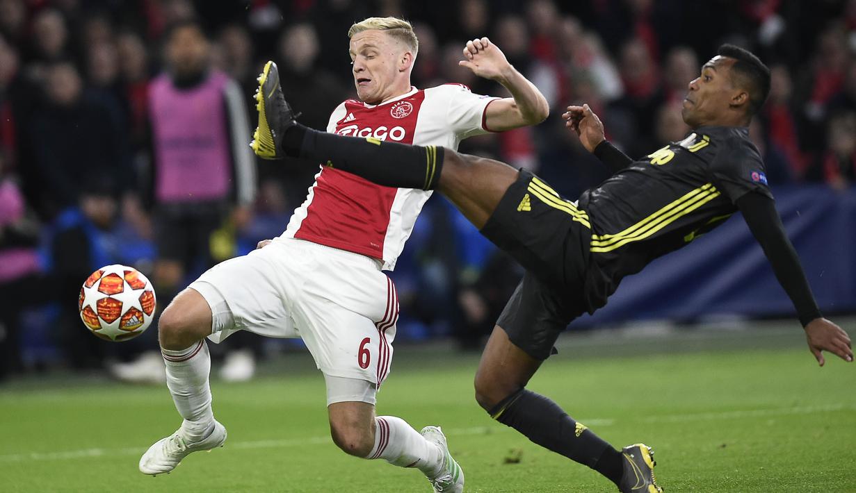 Van de Beek merupakan salah satu pemain penting Ajax. Dalam tiga musim terakhir atau sejak 2017-2018, Ia telah memainkan 133 pertandingan di semua kompetisi dengan mencetak 41 gol sdan 34 assist. (AFP/John Thys)