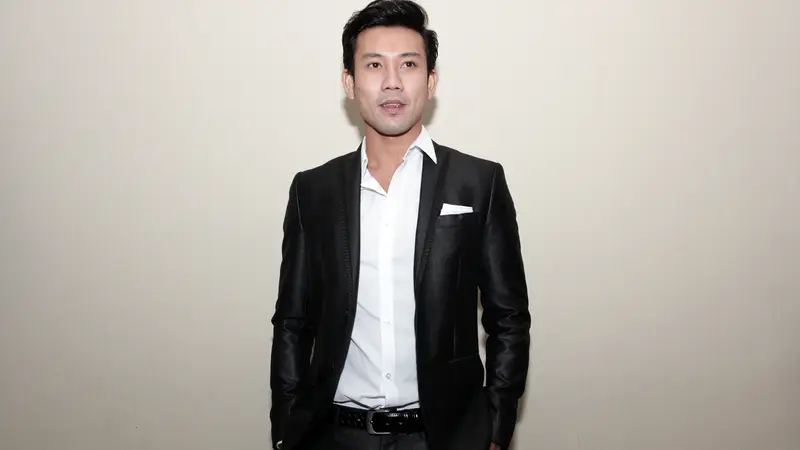 Denny Sumargo