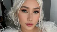 Inul Daratista menyeret bekas office boy alias OB-nya ke pengadilan karena diduga menilap uang kantor, 3 BPKB, hingga mobil operasional perusahaan. (Foto: Dok. Instagram @inul.d)