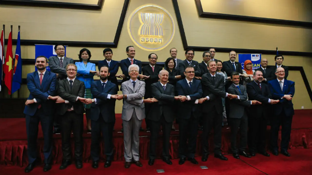 UE - ASEAN (0)