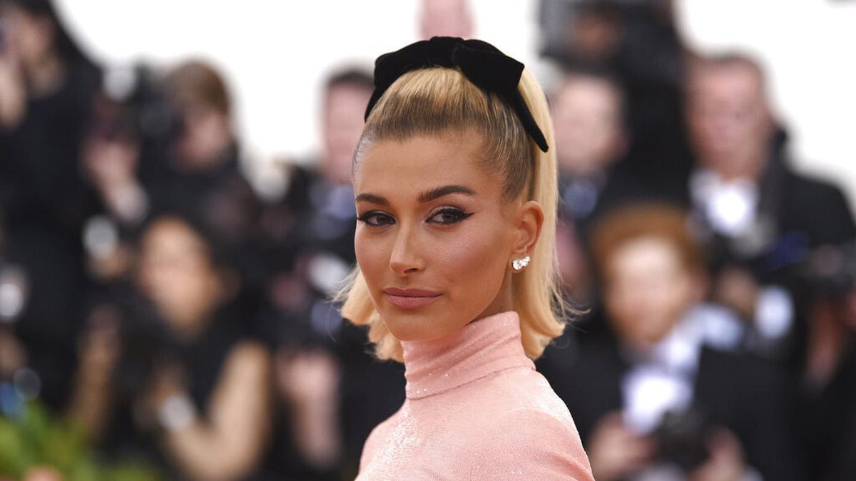 Top 3 Berita Hari Ini: Hailey Bieber Ungkap Rahasia Punya Kulit Sehat, Ternyata Punya Kesamaan dengan Nikita Willy