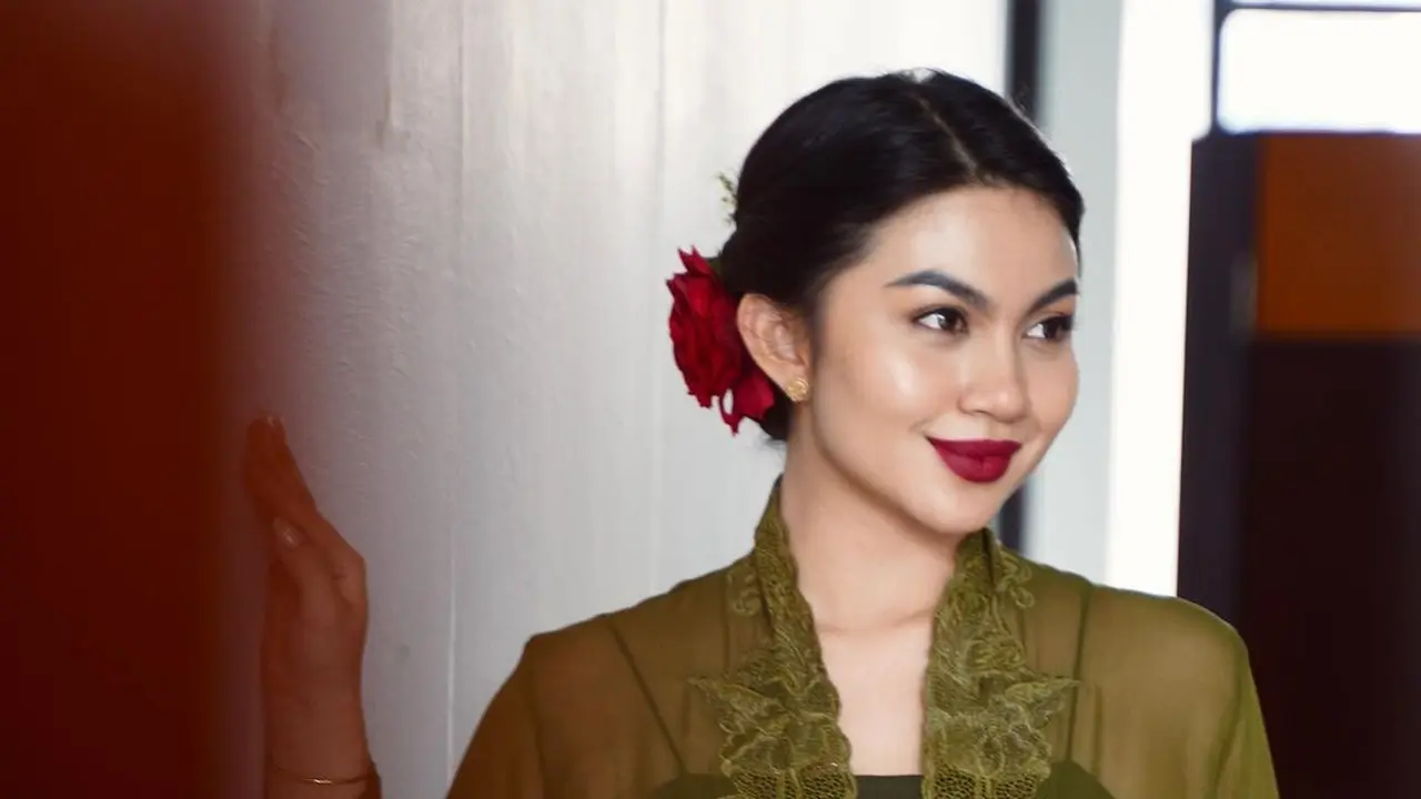 8 Ide Gaya Rambut Sanggul ala Figur Publik, dari Erina Gudono, Nikita Willy, hingga Anya Geraldine