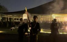 Dari Titiek Soeharto hingga Chef Arnold, Berikut Daftar Pesohor Ikut Laku Tapa Bisu Kirab Pusaka Mangkunegaran