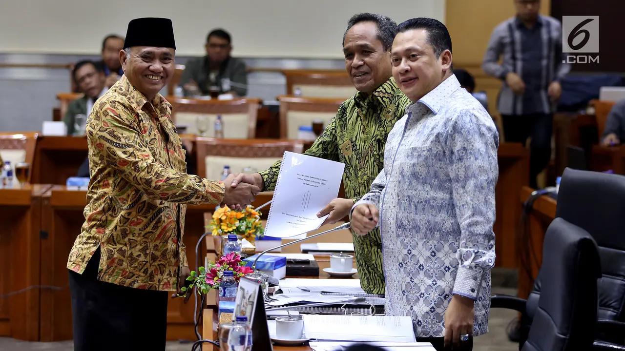 Pimpinan KPK Lanjutkan RDP dengan DPR