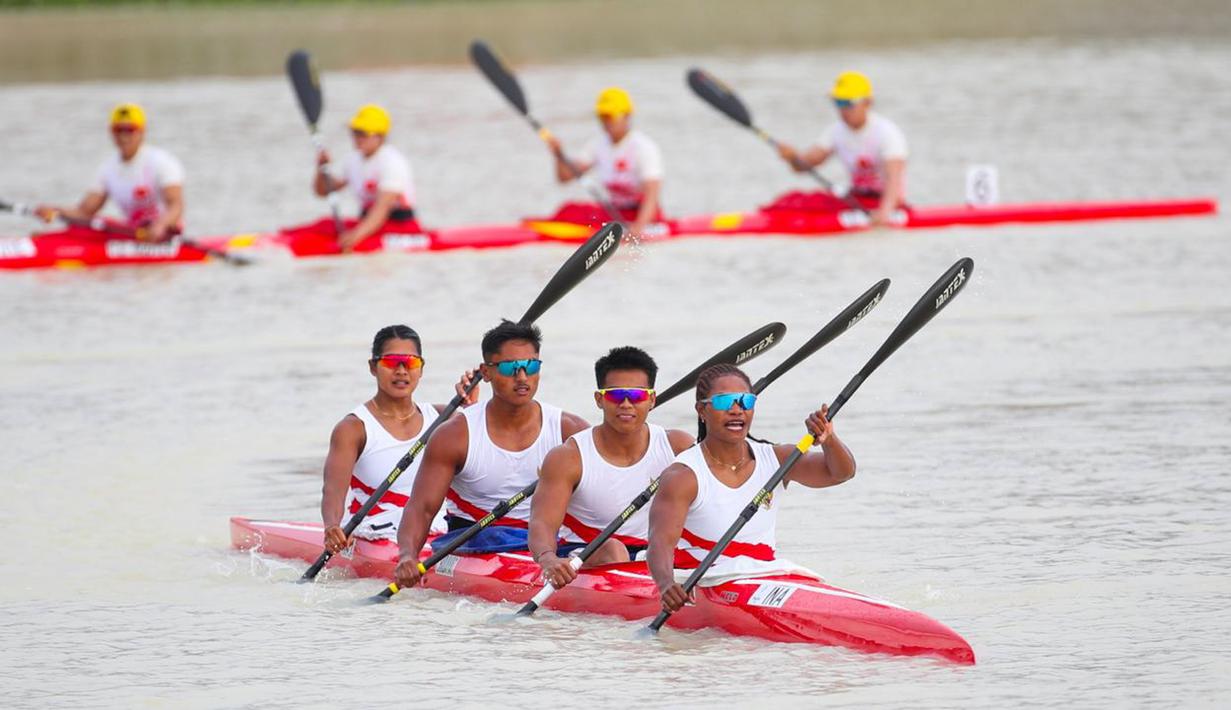 Emas diraih melalui kerja solid empat atlet andalan Indonesia: Stevani Maysche Ibo, Indra Hidayat, Ramla Baharuddin, dan Subhi, dengan catatan waktu impresif 1:37.916. (Foto: NOC Indonesia/Tetuko Mediantoro)