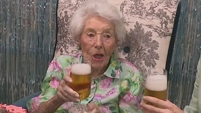 Nenek Berusia 110 Tahun Ini Minum Bir Setiap Hari, Disebut Rahasia Umur Panjang