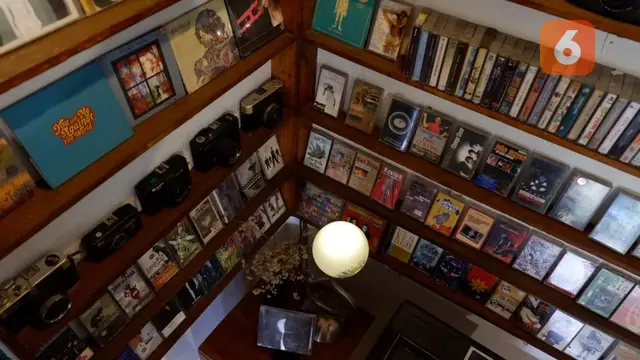 Koude Koffie Cafe Instagramable Berkonsep Suasana Tempo Dulu