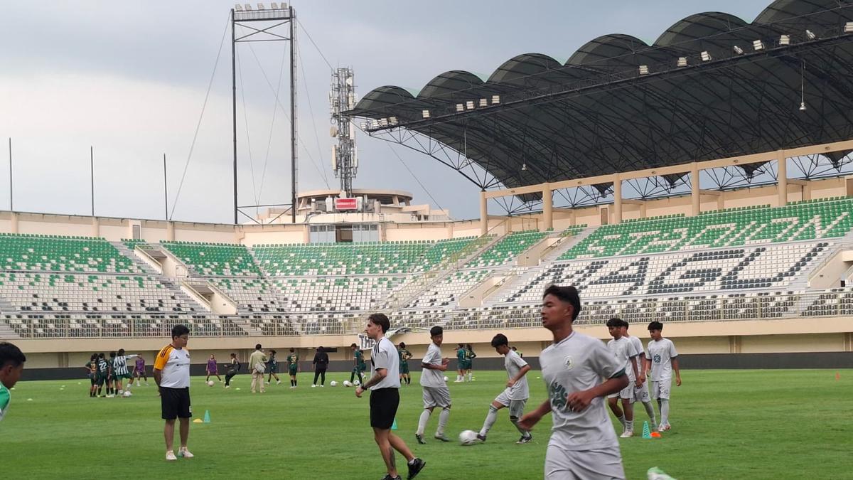 Gandeng PSS, Klub Irlandia Carrick Rangers Cari Bibit Muda untuk Dikembangkan ke Eropa