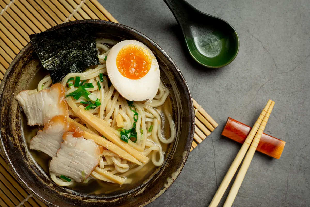 ilustrasi ramen
