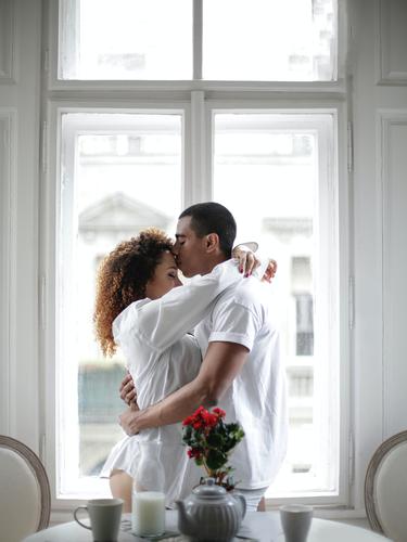 Menelusuri Arti Mimpi Mencium Seseorang Lifestyle Fimela Com