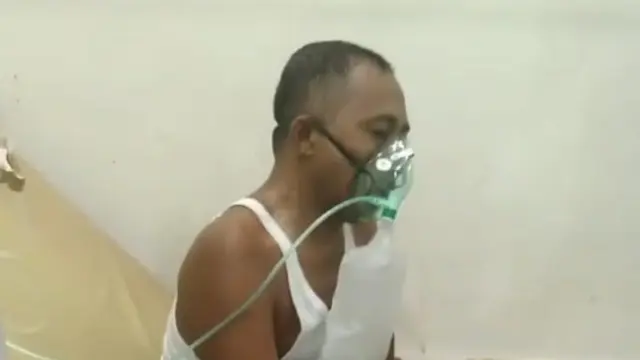 Ketua  KPPS ( TPS) 18 Desa Singgonjuruh Dulhanan saat menjalani perawatan di rumah sakit sebelum dinyatakan meninggal dunia ( istimewa).