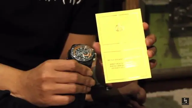 Potret koleksi jam tangan antik milik Ari Lasso