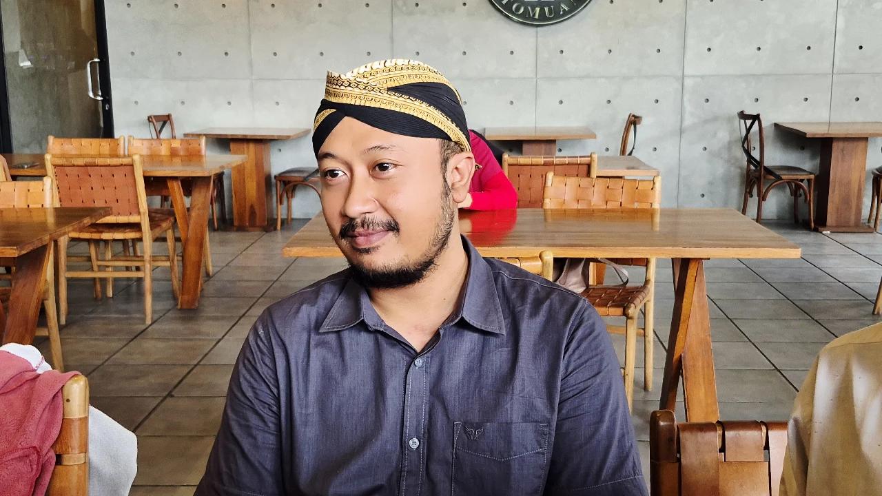 Dinobatkan Jadi Paku Buwono XIV, ini Respons KGPH Mangkubumi