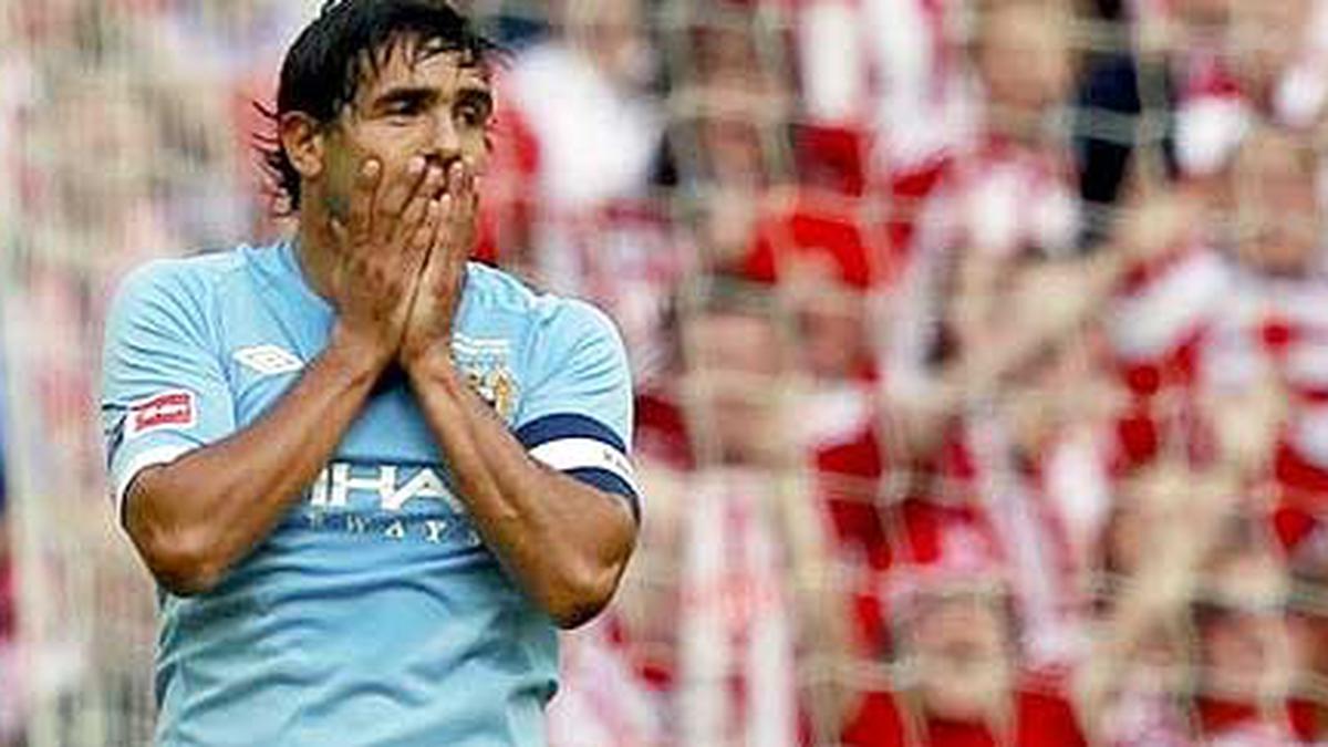 Talak Tevez untuk City