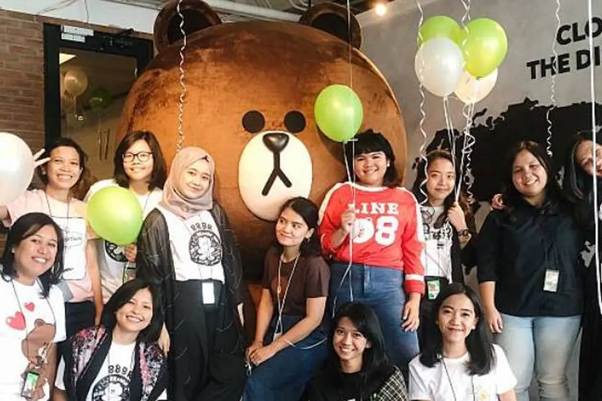 [Bintang] Beginilah Keseruan Ulang Tahun LINE yang ke-7, Jadi Pengin Foto Sama Brown dkk