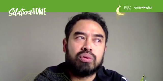 VIDEO: Banyak Tawa saat Ngobrol Santai dengan Mantan Kapten Timnas Indonesia, Ponaryo Astaman di Silaturahome