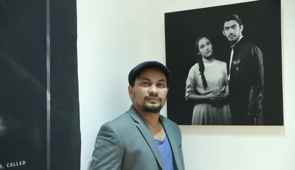 "Tampil ngatain semua orang gob**k itu sama aja kita bermain seolah Playing God. Saya berharap bisa akur damai, bisa lebih produktif," ujar Tompi, Rabu (2/11/2016). (Galih W. Satria/Bintang.com)