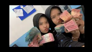 Viral Foto Tumpukan Uang Pegawai SPPG Lampung, Begini Penjelasannya