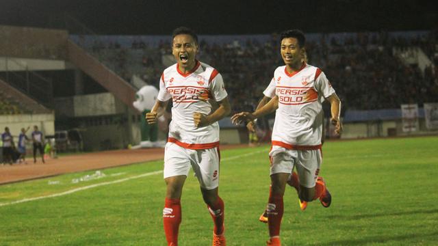 Persis Solo