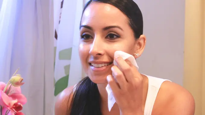 Ini Perawatan Malam Hari yang Tak Boleh Kamu Tinggalkan