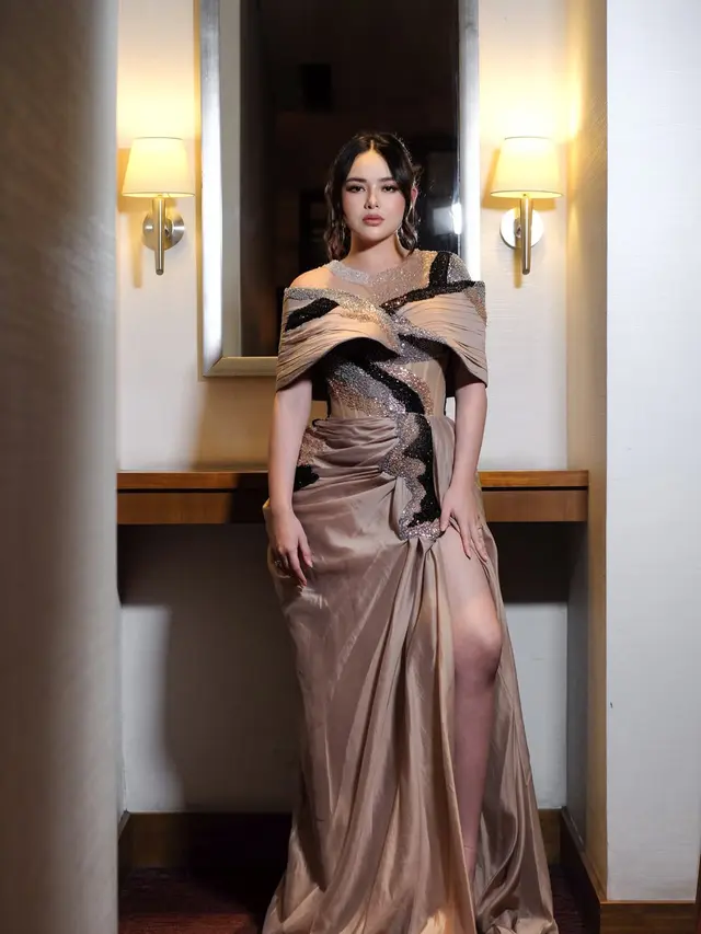 Gaya Bumil Amanda Manopo di Premiere Film “Dusun Mayit”, Pancarkan Pregnancy Glow Dipulas Glam Makeup Look