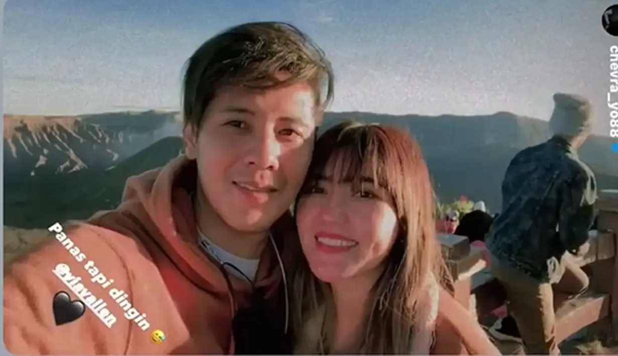 Via Vallen dan Chevra Yolandi (Instagram/viavallen)