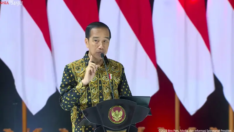 Presiden Jokowi saat menghadiri Rakornas Forum Koordinasi Pimpinan Daerah (Forkompimda) di Sentul Jawa Barat, Selasa (17/1/2023).