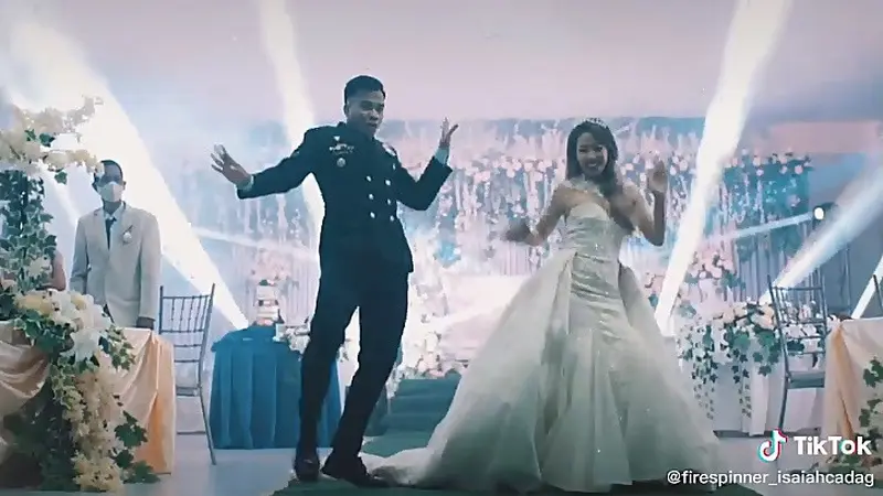 Viral Video Pengantin Joget K-Pop Saat Menikah, Aksi Mempelai Pria Jadi Sorotan