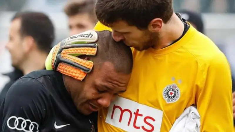 Gelandang Partizan, Everton Luiz, menangi