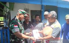 Kodam Pattimura Salurkan Bantuan Perbaikan Masjid Darussalam Waili, Wujud Kepedulian TNI