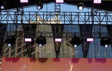 FOTO: Penampilan Christie Hibur Pengunjung KapanLagi Buka Bareng BRI Festival 2024