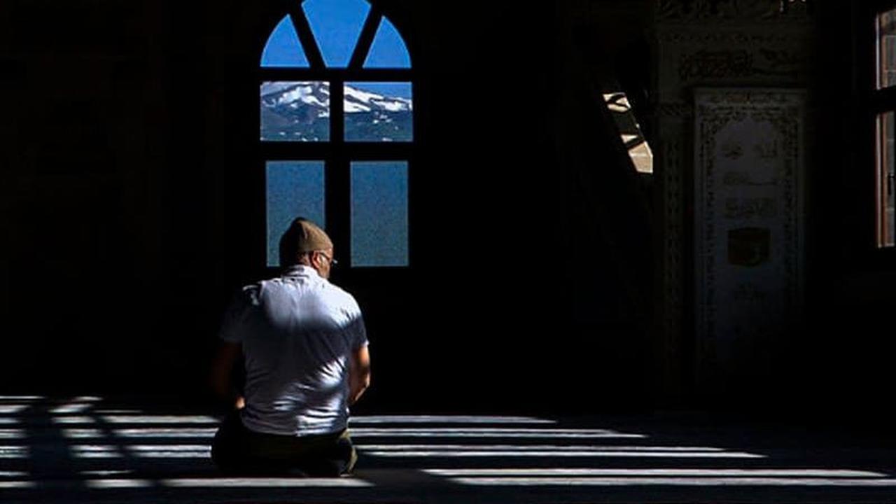 <b>Tata Cara Sholat Jamak Maghrib dan Isya</b><br>