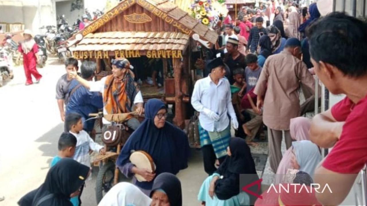 Ribuan Warga Padati Tradisi Pesta Panggil Suku Ketapik di Bangka Barat, Lestarikan Budaya Lokal