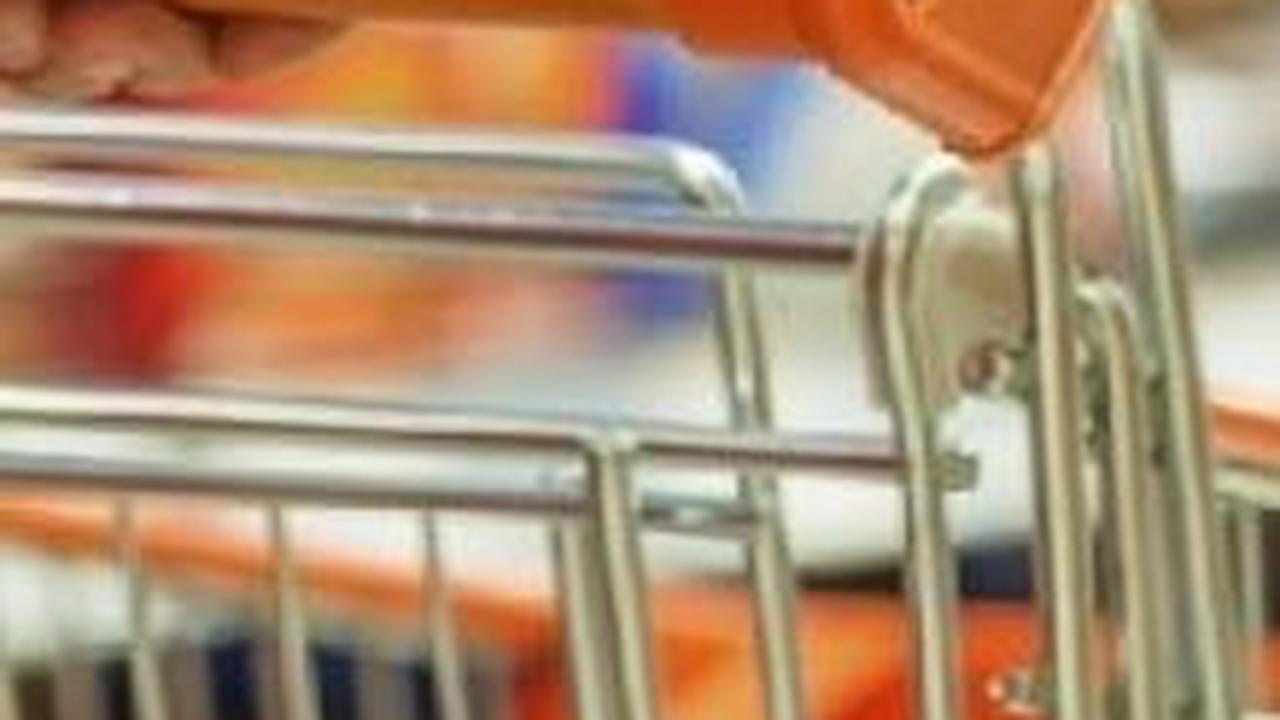 Belanja Ke Supermarket Pria Ini Gak Mau Bayar, Saat Ditagih Malah Menunjukan Kartu Ormas