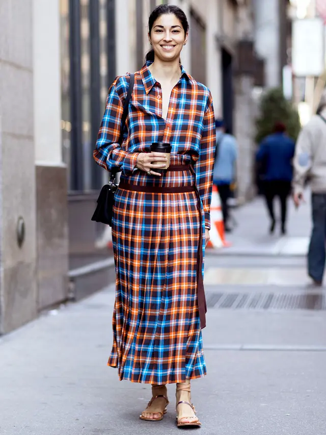 [Bintang] Nggak Ada Matinya, Ini 5 Motif Outfit yang Wajib Kamu Punya