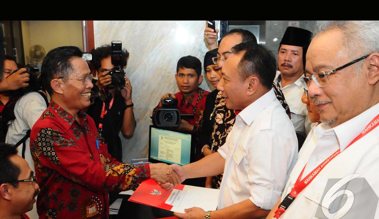 Tim pengacara Prabowo Subianto-Hatta Rajasa datangi Mahkamah Konstitusi (Liputan6.com/Andrian M Tunay)