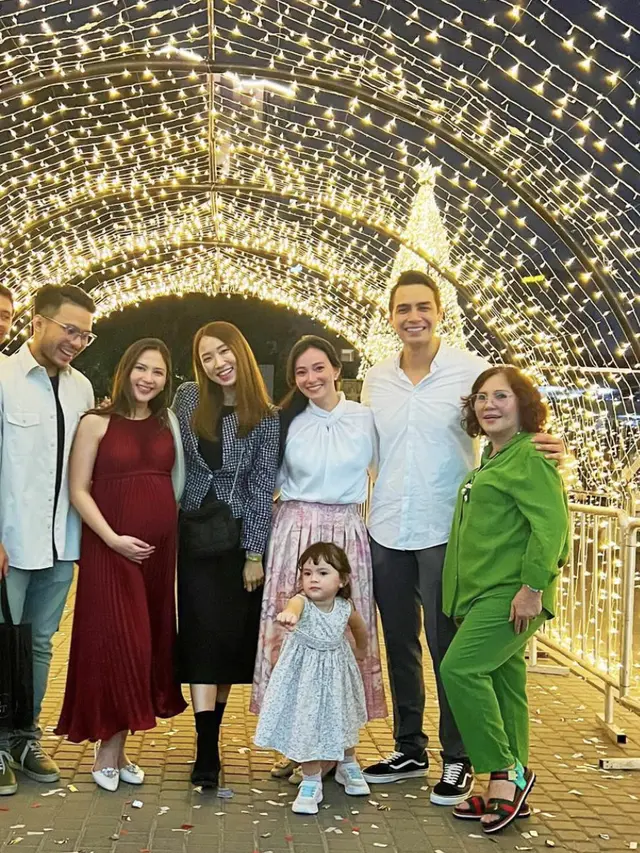 Potret kebersamaan keluarga Jessica Mila dan Asmirandah, sumber Instagram: asmirandah89