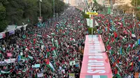 Pengunjuk rasa mendesak Israel segera menghentikan serangan di seluruh wilayah Gaza. (Asif HASSAN/AFP)