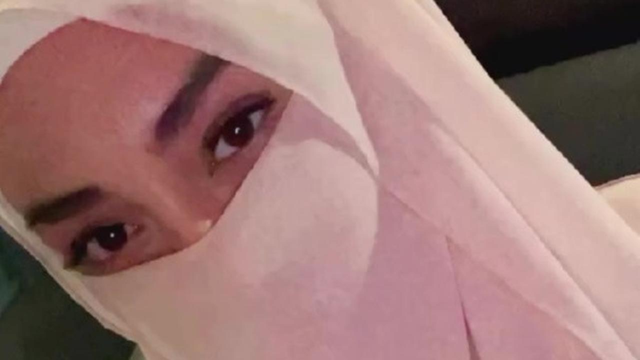 Celine Evangelista Pilih Tampil Bercadar saat Jalani Umrah Usai Mualaf, Dipuji Cantik bak Bidadari Surga