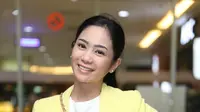 Kompaknya Bunga Zainal dengan Putri Tiri Siapkan Ulang Tahun Sang Anak