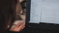 Simak langkah-langkah perlindungan bagi UMKM terhadap serangan siber. (Foto: Unsplash.com/Sigmund).