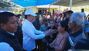 Reaksi Istri Korban Penembakan KKB Saat Didatangi Jokowi