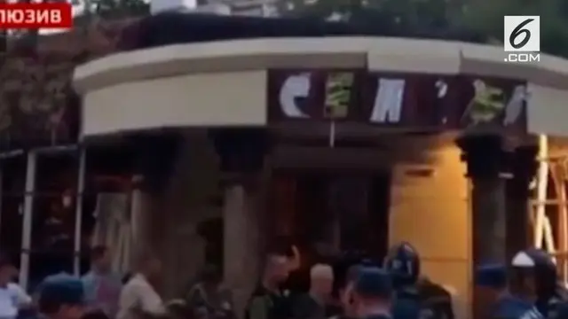 VIDEO: Pemimpin Separatis Ukraina Tewas dalam Ledakan di Kafe