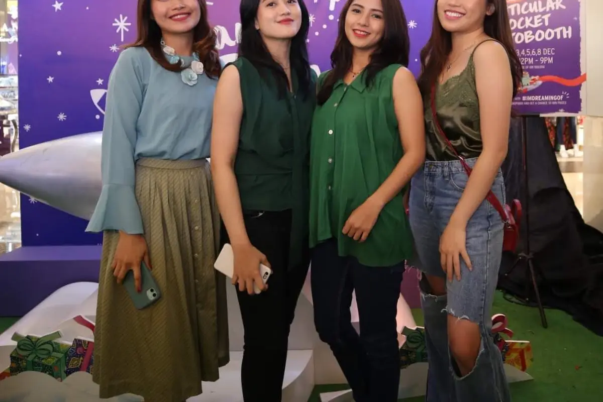 Inspirasi Makeup Natural Sambut Natal dan Tahun Baru dari The Body Shop