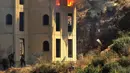 Pasukan keamanan Lebanon mengambil bagian dalam latihan simulasi serangan senjata kimia di kota Kfar Falous (8/10/2019). (AFP Photo/Mahmoud Zayyat)