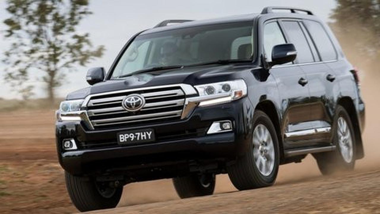Resmi, Toyota Land Cruiser 2016 rilis dengan wajah lebih menantang!