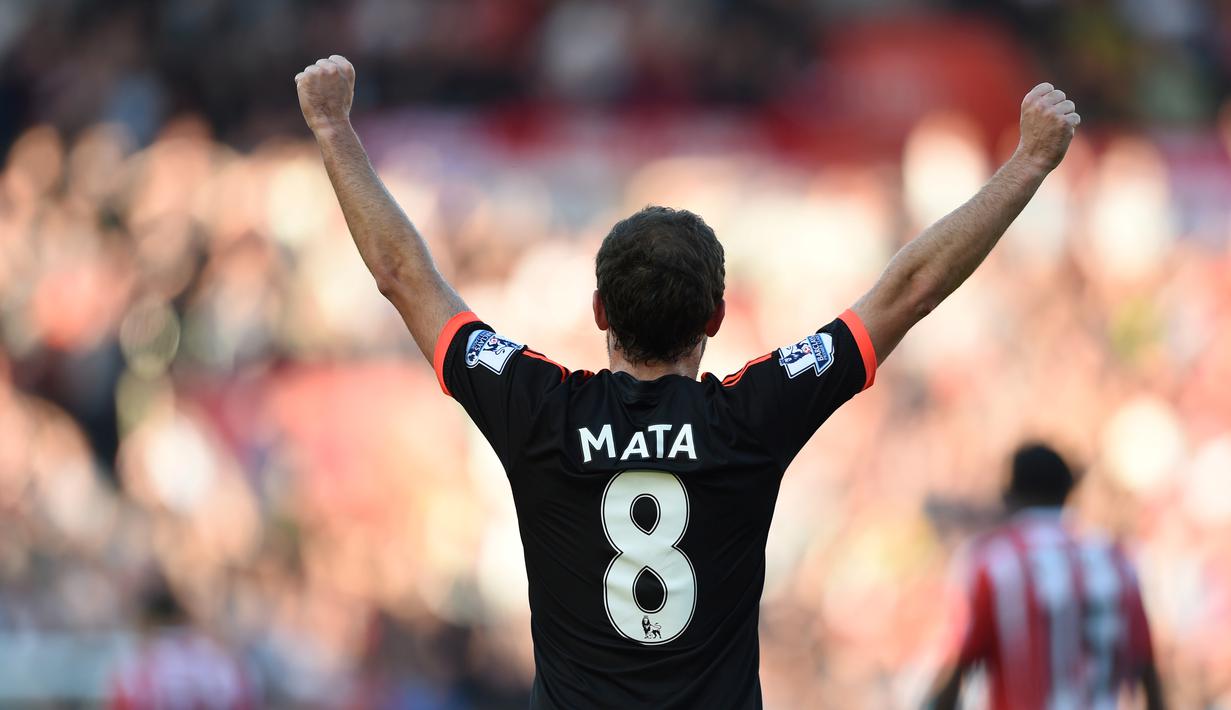Ekspresi Juan Mata setelah mencetak gol ketiga MU ke gawang Southampton dalam lanjutan Liga Premier Inggris di Stadion St. Mary, Southampton, Minggu (20/9/2015). (Action Images via Reuters/Tony O'Brien)