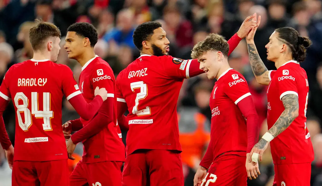 Bermain di kandang sendiri, The Reds sukses membungkam Sparta Praha dengan skor telak 6-1. (AP Photo/Jon Super)